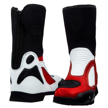 Valentino Rossi Yamaha Boots MotoGP (Spain) 2005